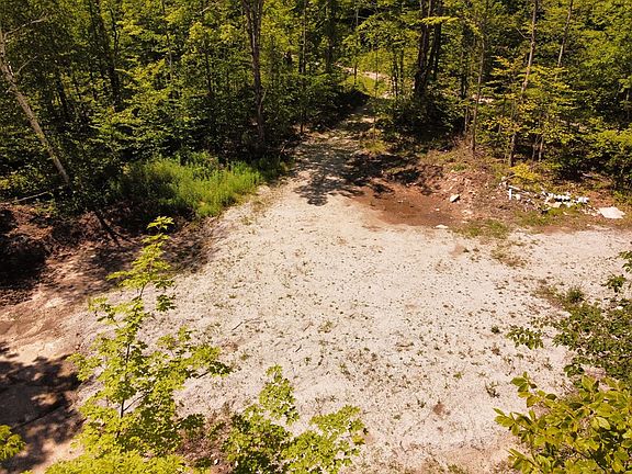 4th image of 10240 Settlement Ln