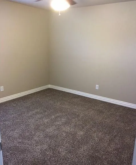 6812 Valley Creek Dr — Photo 20