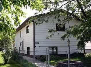 912 4th Ave S, Fargo, ND 58103