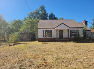 1042 S McCord Rd, Ponca City, OK 74604