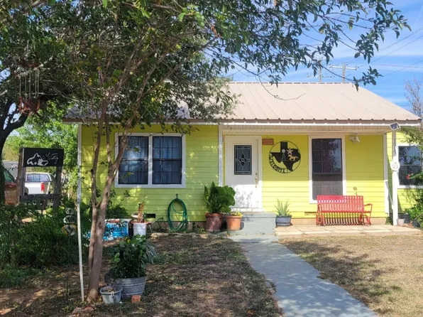 1015 San Benito Dr, Brownwood, TX 76801