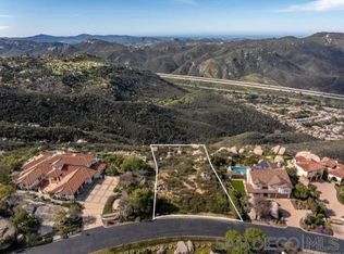 Meadow Glen Way #56, Escondido, CA 92026