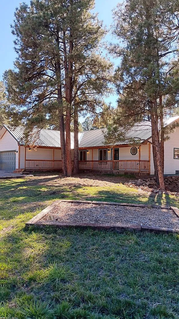Lovely Lakewood Home — Photo 3
