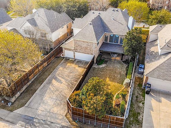 2nd image of 1860 Darnell Cir