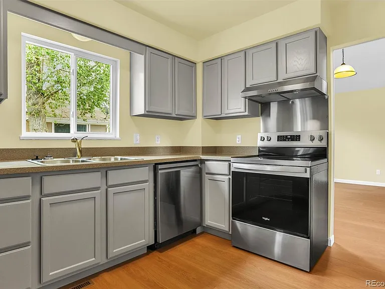 8913 E Chenango Ave — Photo 11