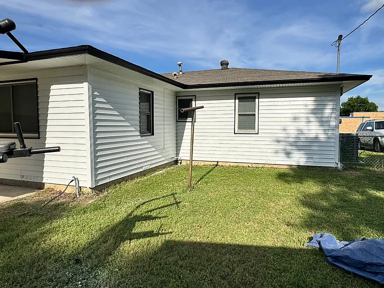 406 Ridge St — Photo 6