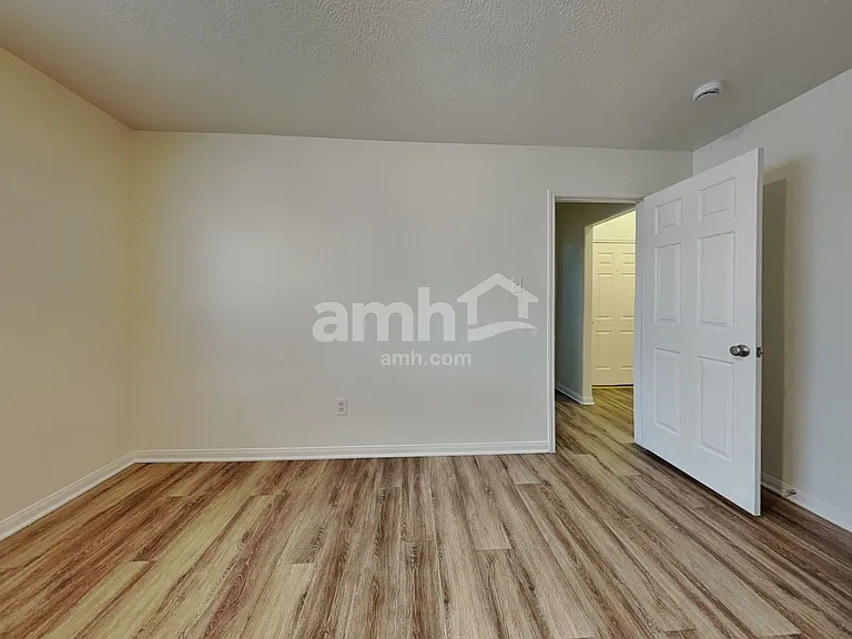 2518 Halstead Dr — Photo 19