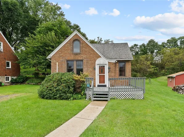 12 Sunrise Dr, Pittsburgh, PA 15236