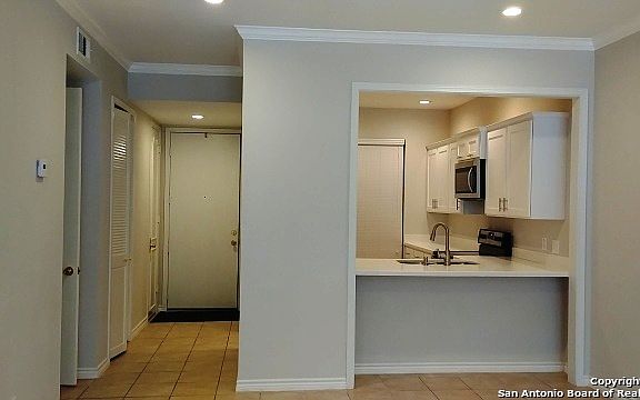 2nd image of 7707 Broadway St