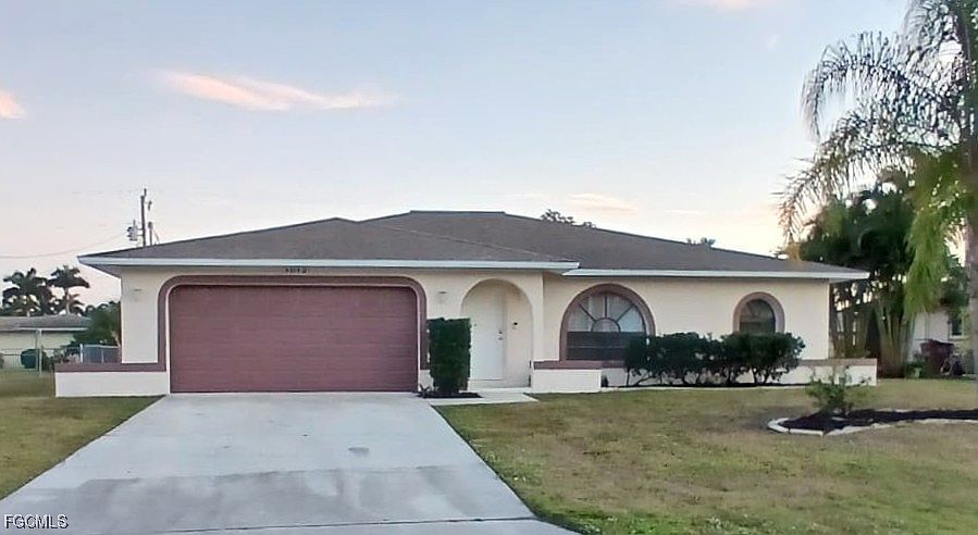 1st image of 1012 SE 42nd Ln