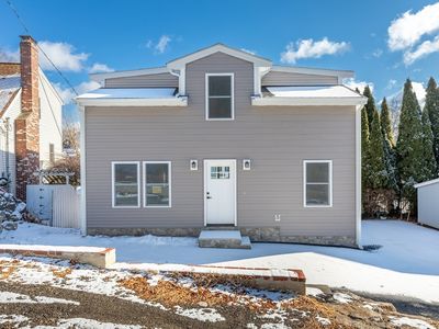 23 Hillcrest St, Waltham, MA, 02451