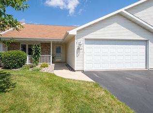 3115 White Tail Ln UNIT D, Oshkosh, WI 54904