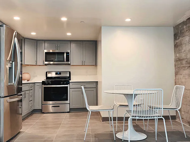 281 S Thomas St #501 — Photo 4
