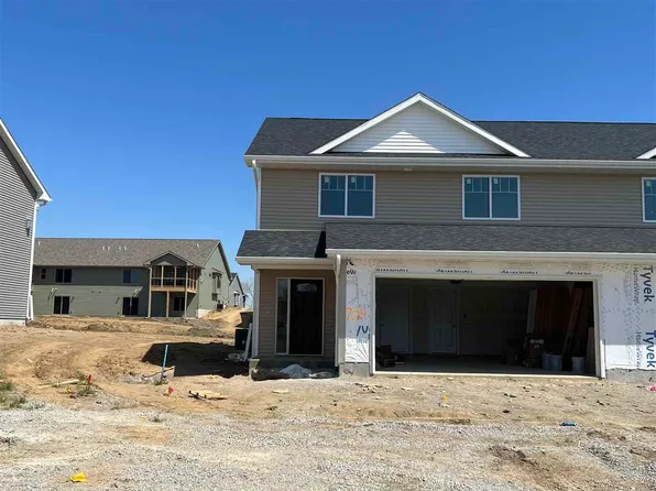 704 Hillside Dr, Tiffin, IA 52340