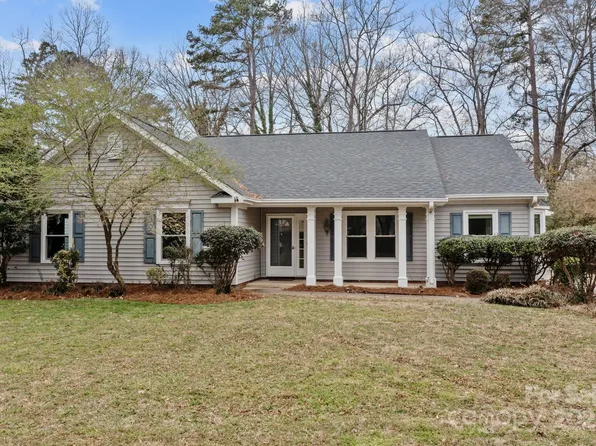 20331 Willow Pond Rd, Cornelius, NC 28031