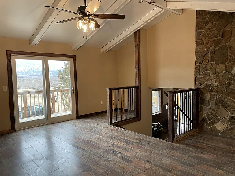 818 Ponderosa Ln — Photo 5