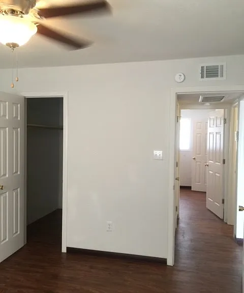4810 S Lancaster Rd #103 — Photo 4