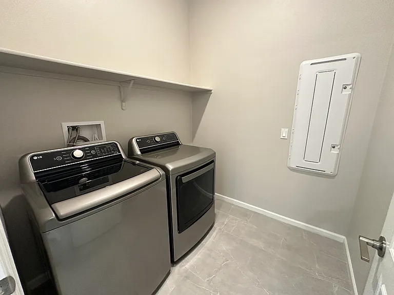 12474 N Appling Ave — Photo 21