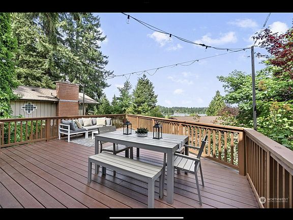 3rd image of 15606 SE 24th St