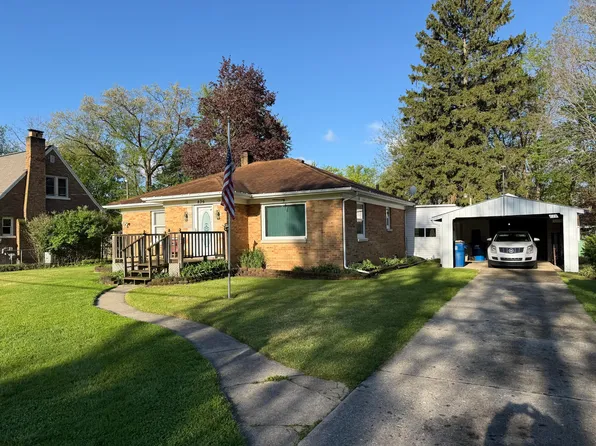 829 Dwillard Dr, Kalamazoo, MI 49048