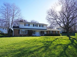 440 Woodridge Cir, Brookfield, WI 53005