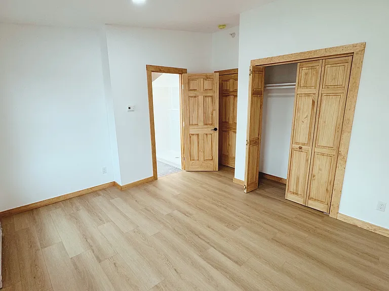 24 Grant St #8 — Photo 9