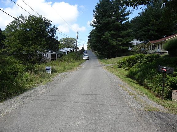 5th image of Wildwood Ave