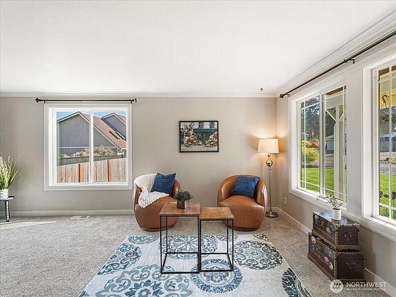 5th image of 12023 225th Avenue Ct E