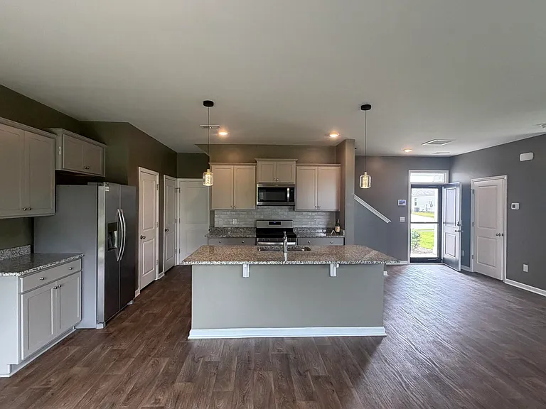 742 Ladywood Dr — Photo 8