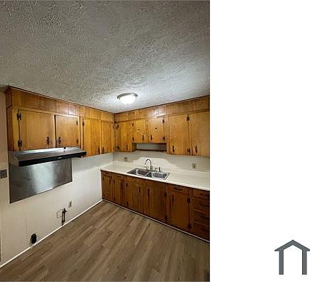 5th image of 4528 Pinedale Dr