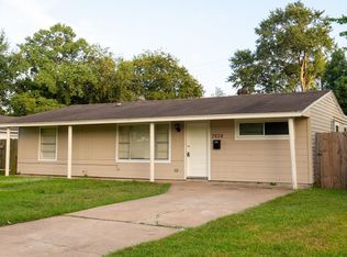 7634 Arnim St, Houston, TX 77087