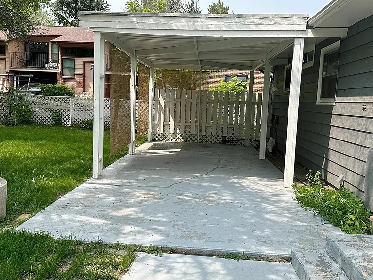 2831 13th St — Photo 3