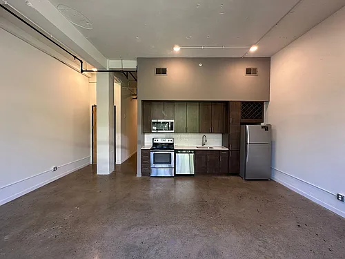 Floor plan 302