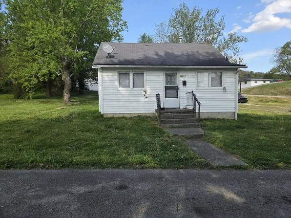 517 Cantrill St, Irvine, KY 40336