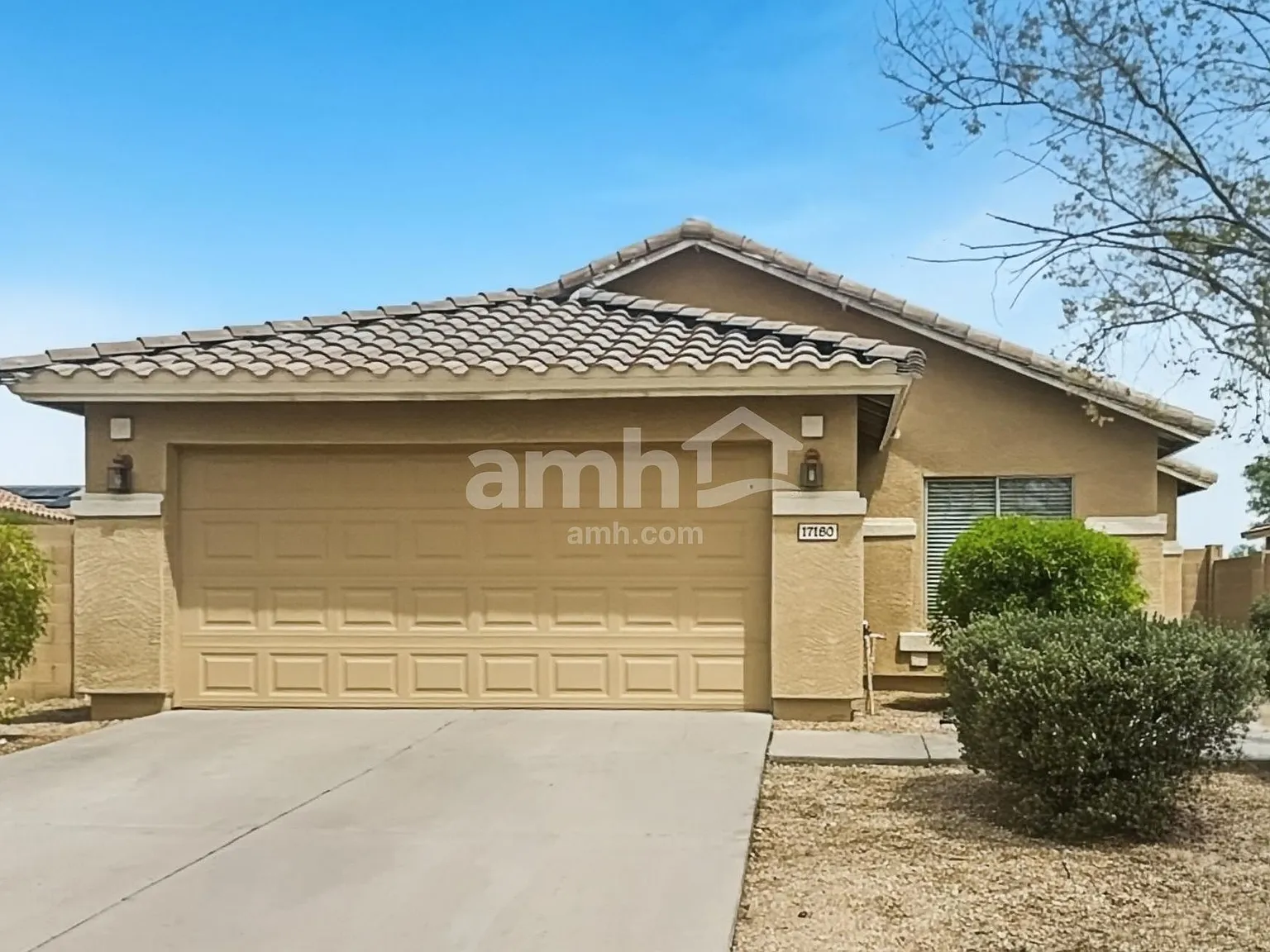 4 bed, 2.0 bath, 1615 sqft, $1,925 — Photo 1