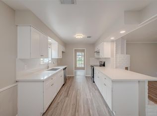 6106 Golden Forest Dr, Houston, TX 77092
