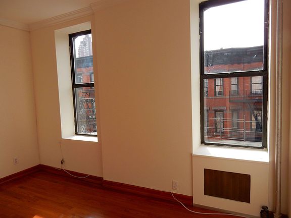 4th image of 201 W 83rd St APT 3C