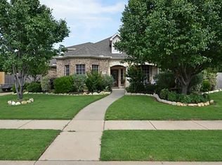 1402 Park Pl, Corinth, TX 76208