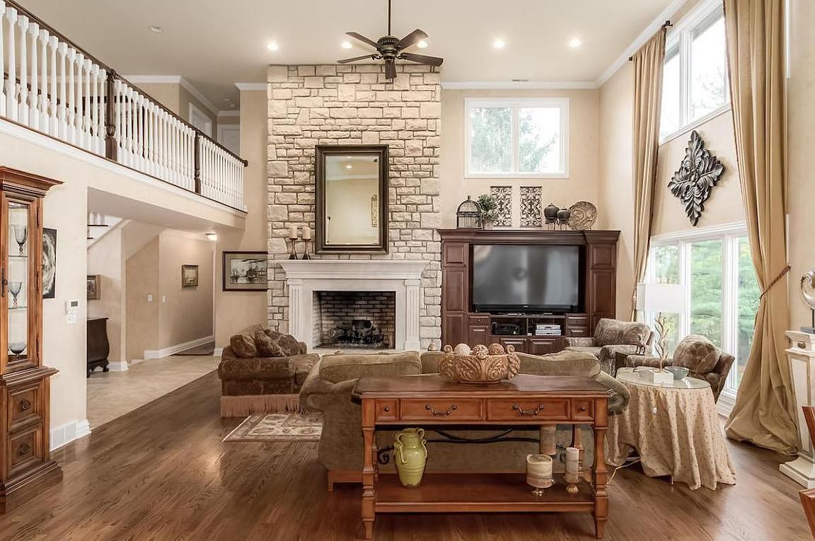 4421 Sawmill Rd, Columbus, OH 43220 | Zillow