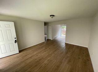 8130 SE Main St APT 3, Portland, OR 97215