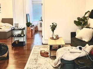 20-74 33rd St #3, Astoria, NY 11105