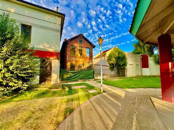 7 D St, Marysville, CA 95901