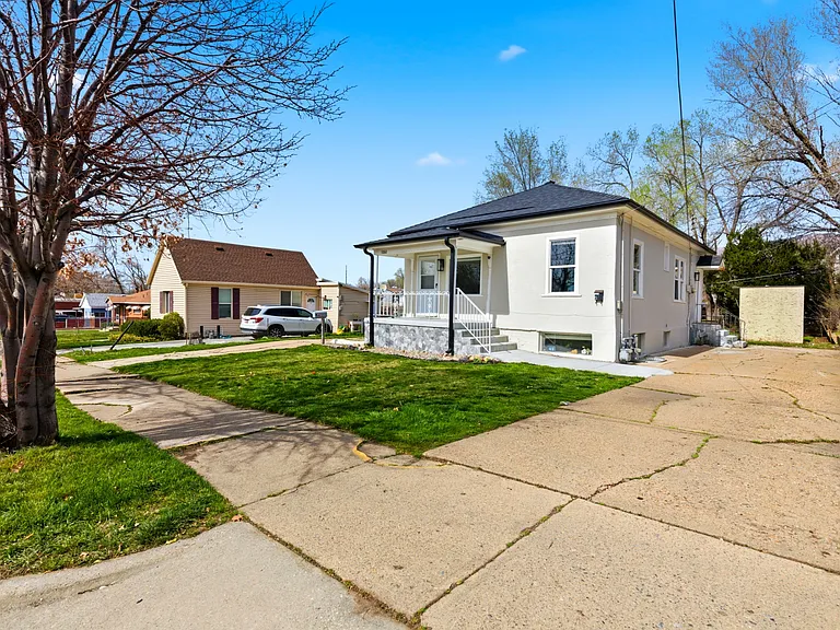 1060 Sullivan Rd — Photo 10