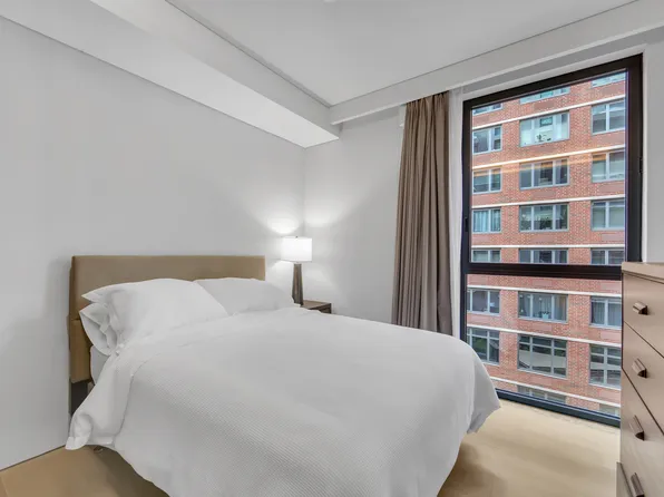 522 West 29th Street image 14 of 20