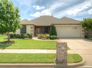 6017 English Manor Rd, Denton, TX 76210