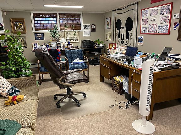4th image of 516 Pleasant Valley Way Ste 1