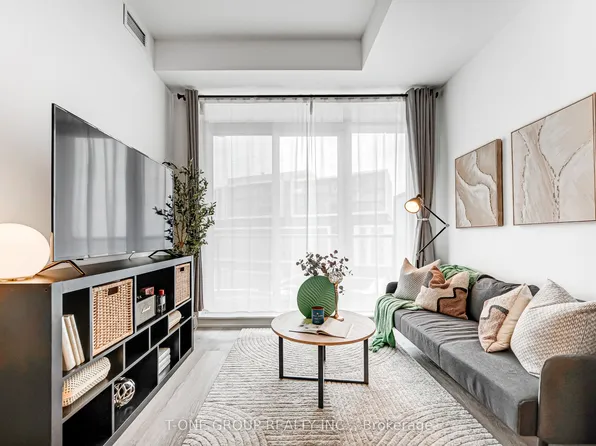 8119 Birchmount Rd #1409, Markham, ON L6G 0H5