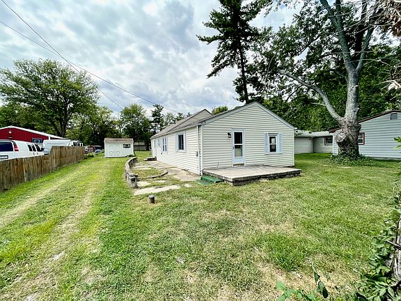 2nd image of 3838 Wildwood Dr