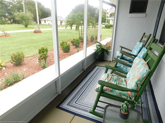 5th image of 132 Apple Tree Ave