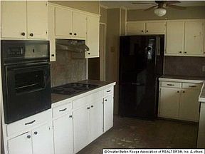 3rd image of 10224 Black Oak Dr
